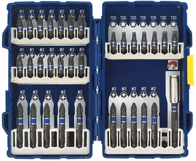 Irwin 32 Piece Impact Rated Screwdriver Bit Set in Black and Multicolour – 4