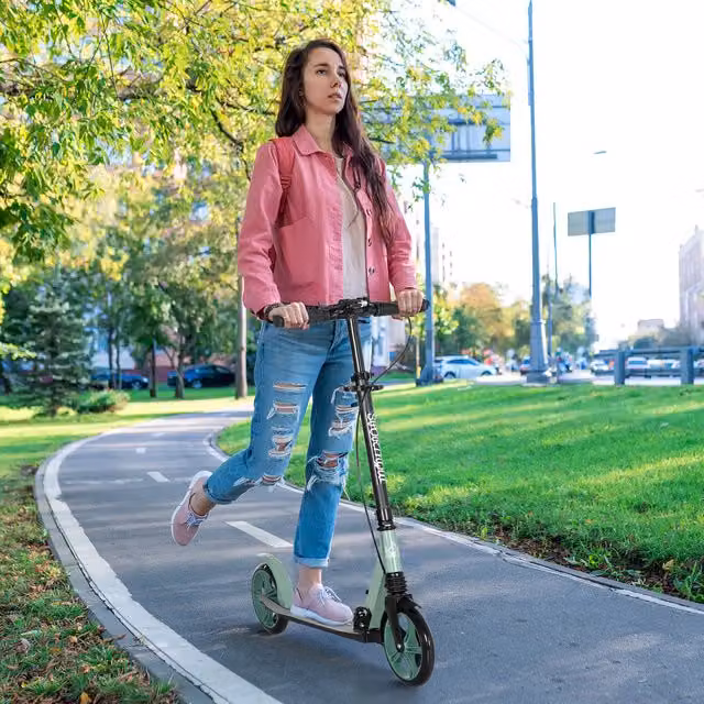 HOMCOM Foldable and Height Adjustable Metal Kick Scooter in Green and Black
